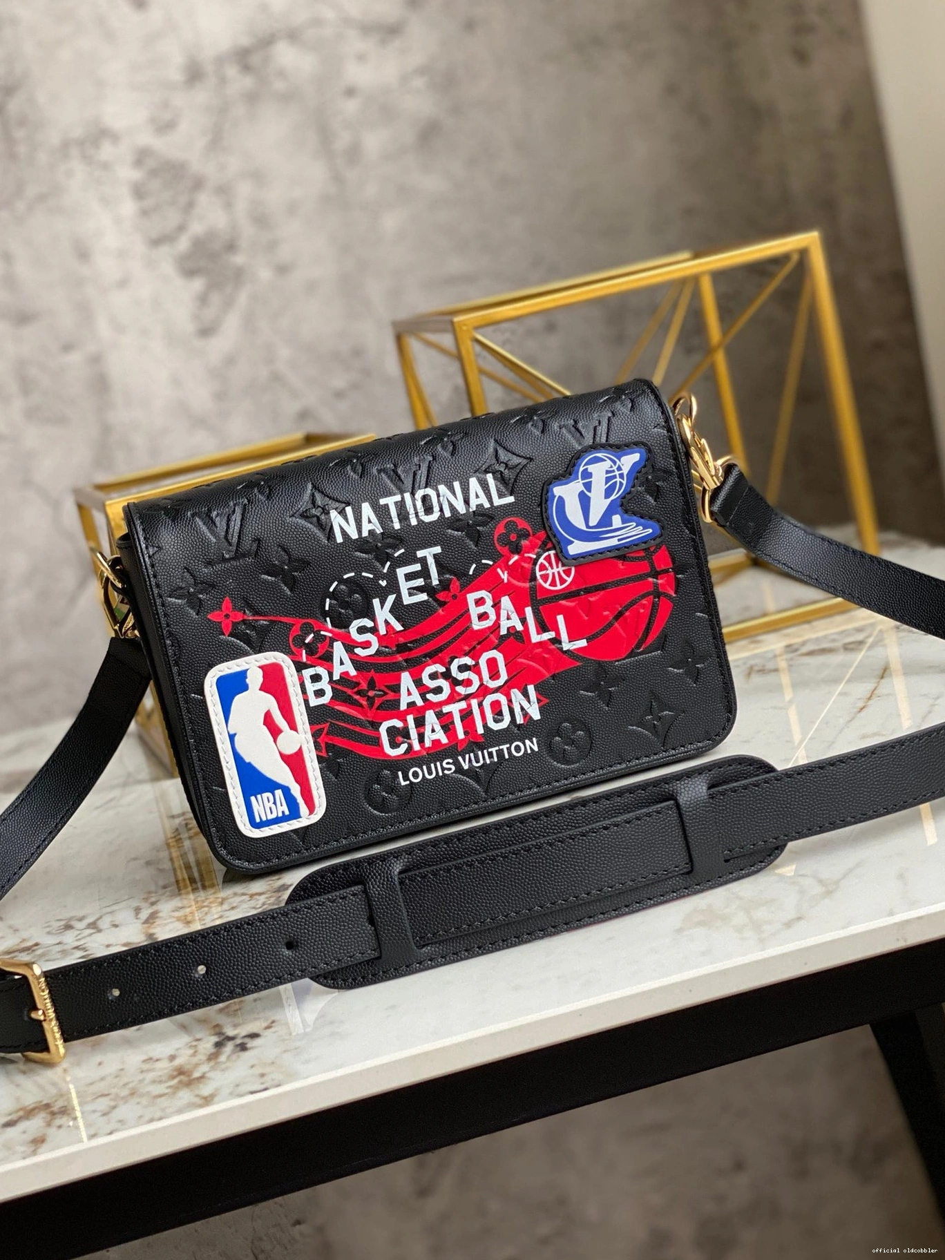 Official oldcobbler STUDIO MESSENGER VUITTON LOUIS LVXNBA 0725